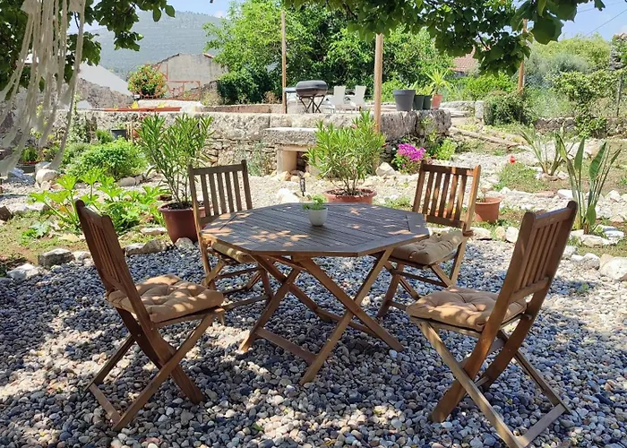 Casa de Férias Vivenda Montanha - Relax In Nature Alcaria (Leiria)